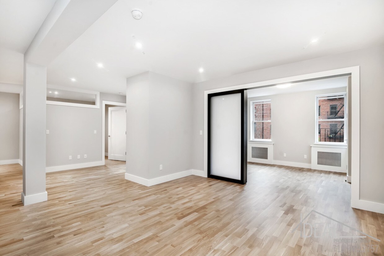 Foto principal - 405 Washington Ave