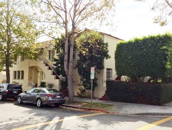 Primary Photo - 202 S Rexford Dr