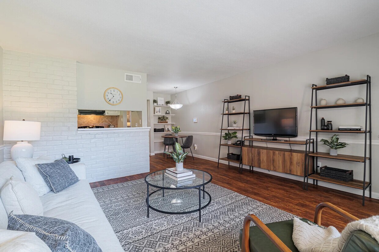 Foto principal - 6259 Westheimer Rd