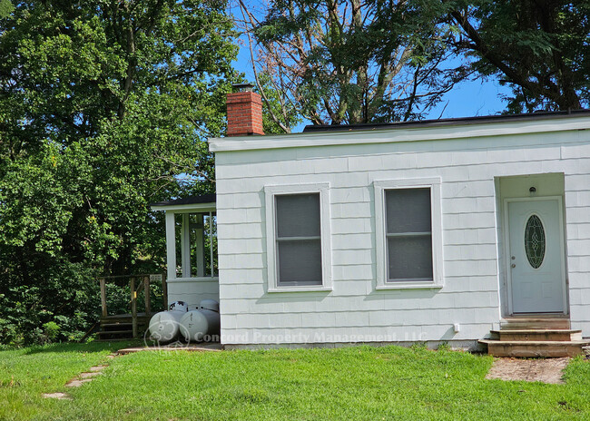 Building Photo - 2300 Vandermast Ln