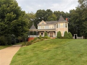 Building Photo - 116 Sturbridge Ln