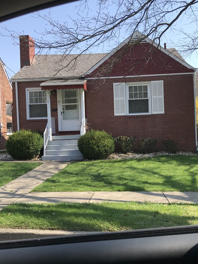 7 Springhaven Rd, Wheeling, WV 26003 House Rental in Wheeling, WV