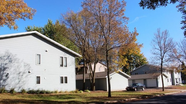 Building Photo - Brooks Place