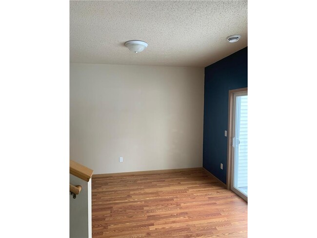 Foto del edificio - 4210 47th St S