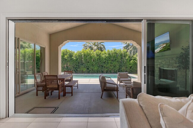Foto del edificio - 81805 Four Seasons Pl