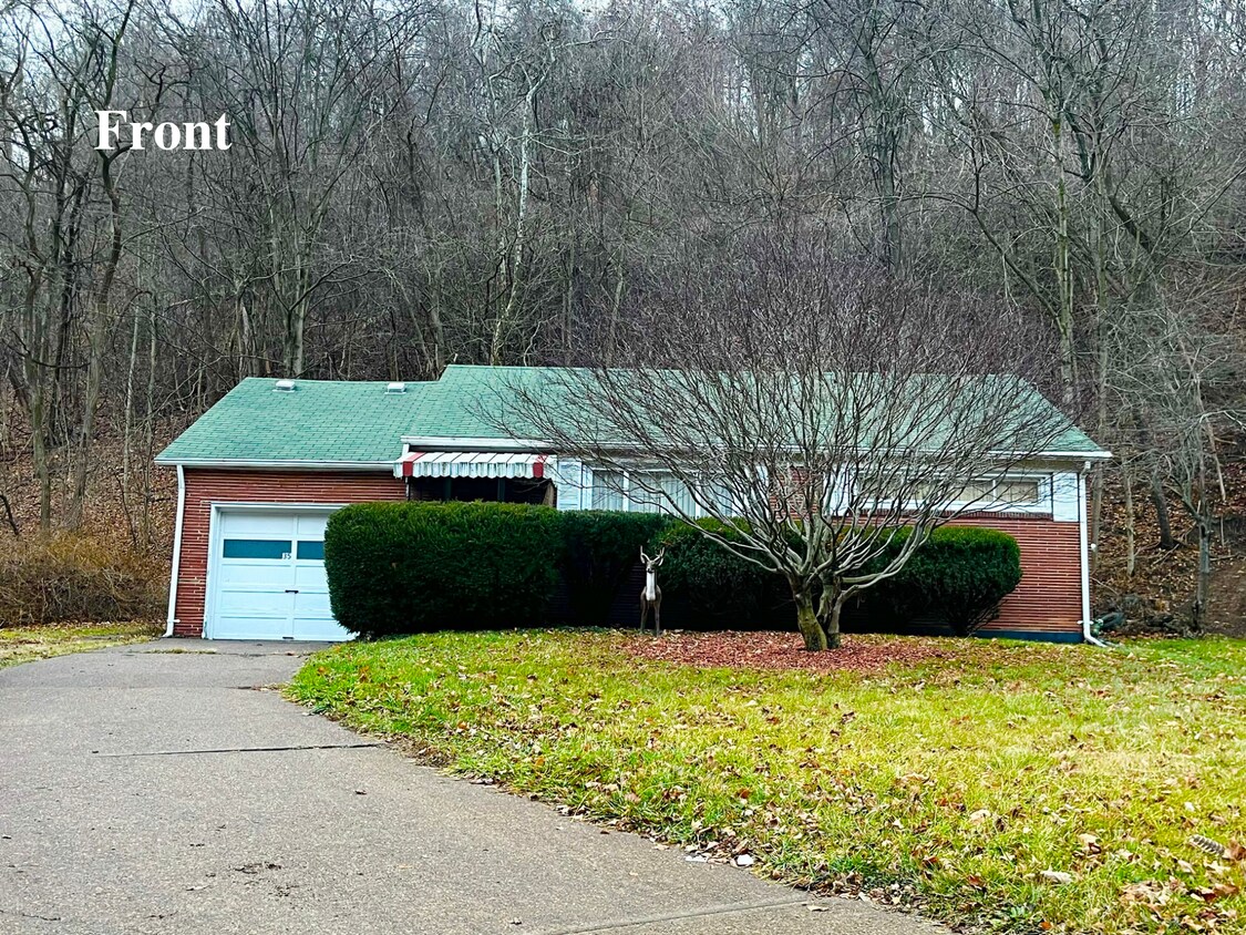 35 McGovern Blvd, Glenwillard, PA 15046 House Rental in Glenwillard