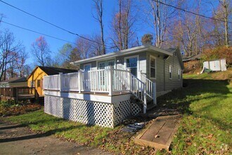 Building Photo - 71 Miller Rd