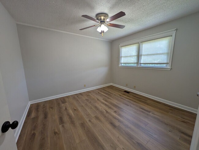 Building Photo - 1127 Dallas Stanley Hwy
