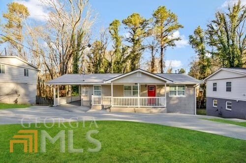 Primary Photo - 4105 Kenora Dr SW
