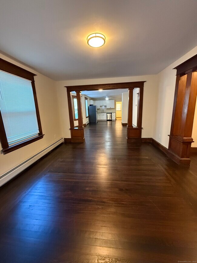 Foto del edificio - 282 N Main St