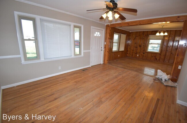 Building Photo - 3 br, 1 bath House - 4319 Highway 12 N