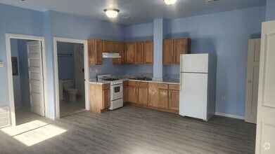 Building Photo - 4058 W Armitage Ave