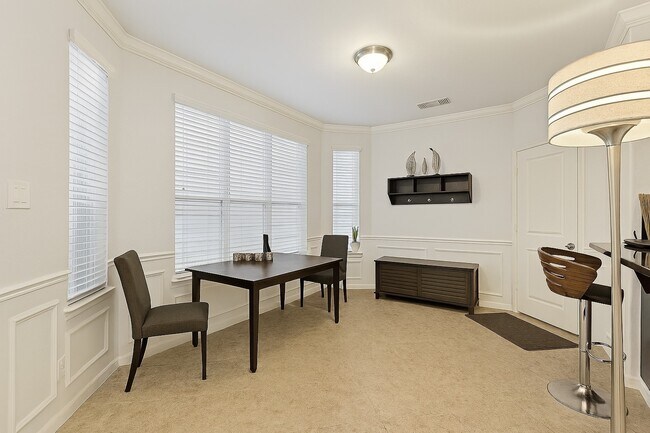 Foto del edificio - 2646 Couch St