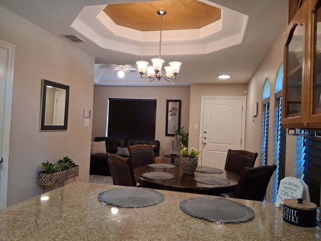 Foto del edificio - 1802 Upland Dr