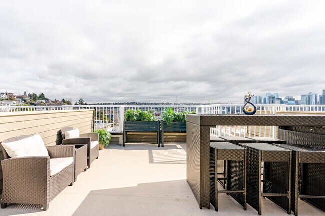 Foto del edificio - 815 2nd Ave N