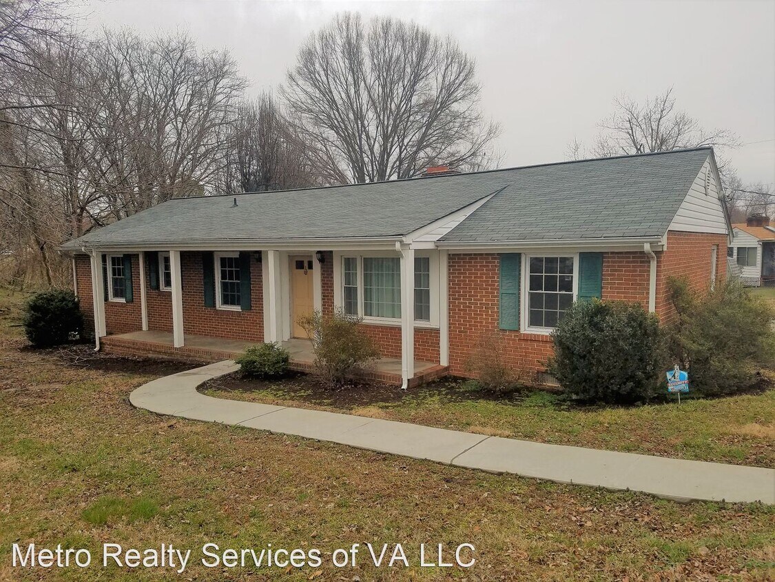 Foto principal - 3 br, 1.5 bath House - 2209 Courthouse Road