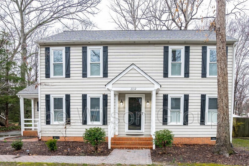Foto principal - 2132 Esquire Rd