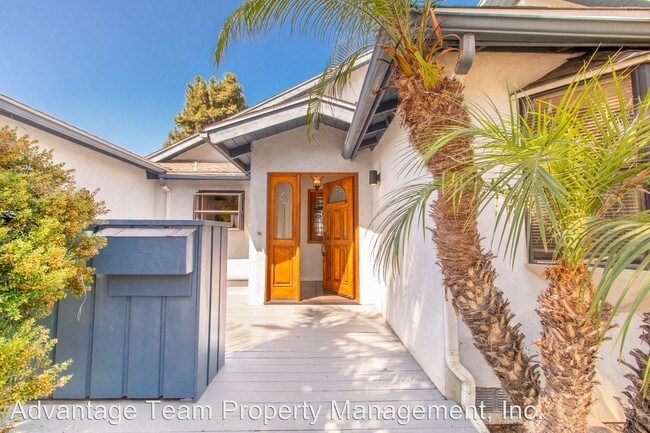 Building Photo - 4 br, 3 bath House - 2946 McGraw St.
