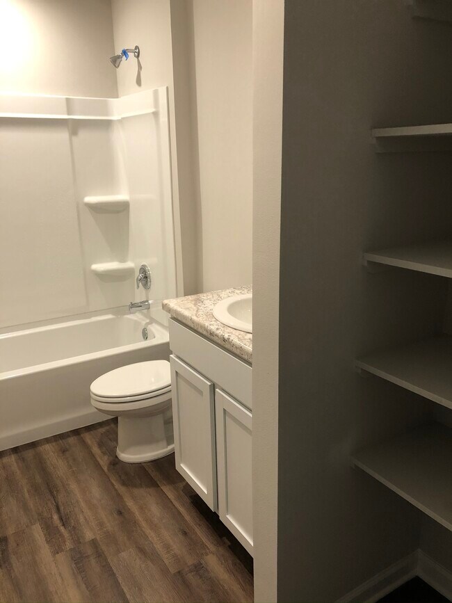 Foto del edificio - 28432 Longfellow Ln