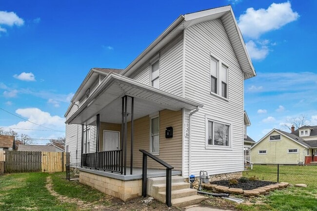 Building Photo - 126 S Wheatland Ave