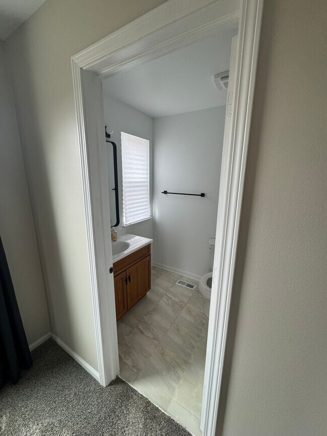 Baño principal - 350 Wethington Dr