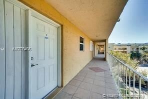 Building Photo - 2 br, 2 bath  - 9359 Fontainebleau Blvd F403