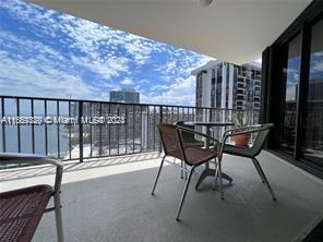 Foto del edificio - 1865 Brickell Ave