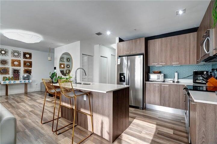 Foto principal - 3455 NE 5th Ave