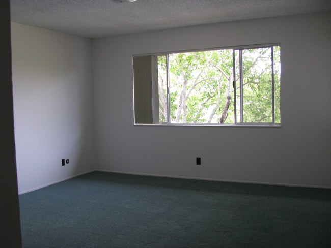 Building Photo - 7300 Boris Ct