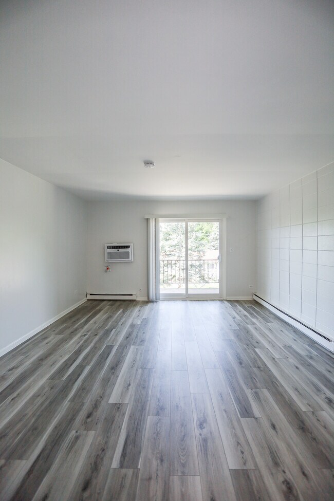 Building Photo - 300 Marlene Ct