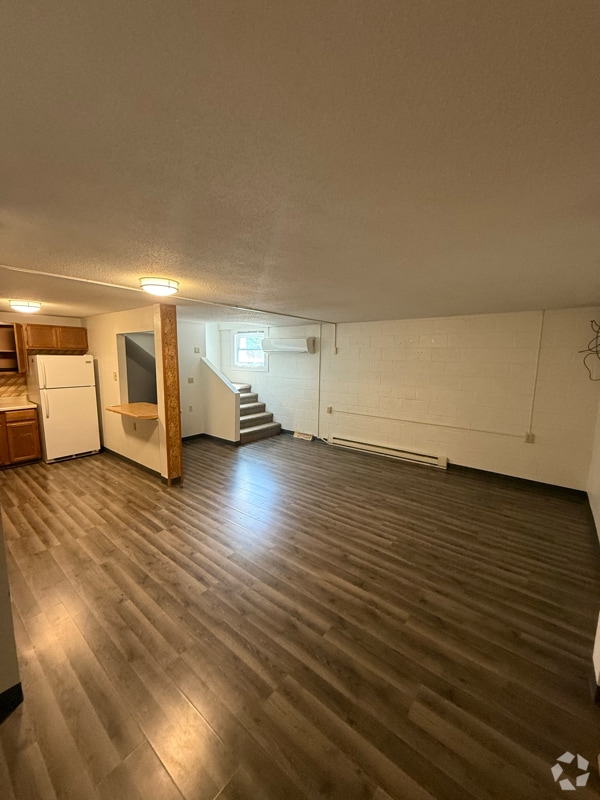 Building Photo - 224 Halsey St
