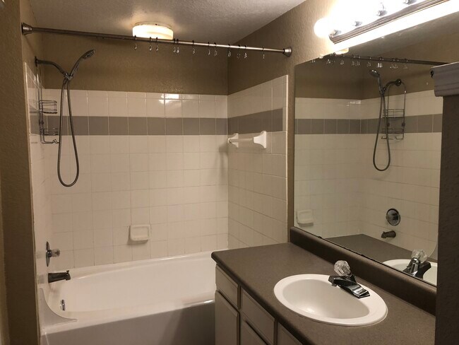 Building Photo - 5537 Pga Blvd