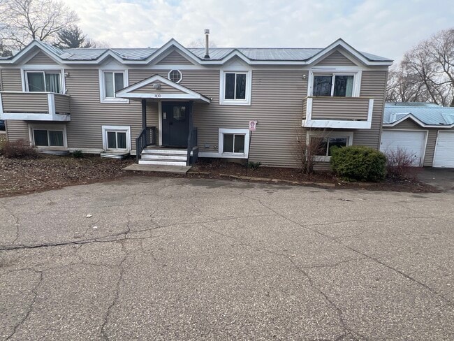 Building Photo - 1430 Case Ave