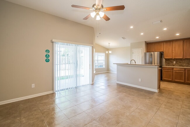 Foto del edificio - 2109 S Cranbrook Ave