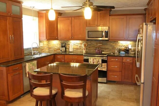 Foto del edificio - 402 Mt Airy Rd