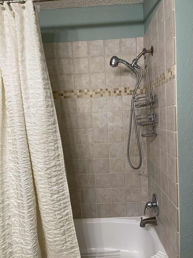 Building Photo - 1414 Western Dr