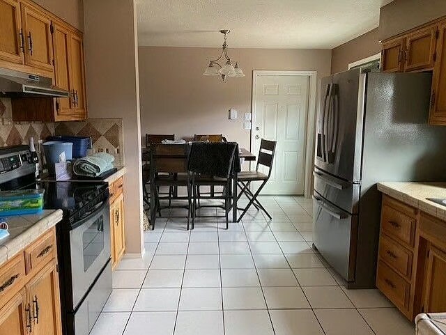 Building Photo - 1615 Mesita Ln