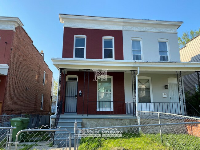 Foto del edificio - 623 Dumbarton Ave