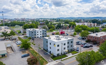 Building Photo - 491 W 26th St