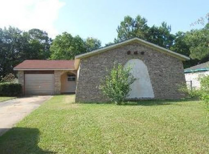 Primary Photo - 113 Carlsbad Pl