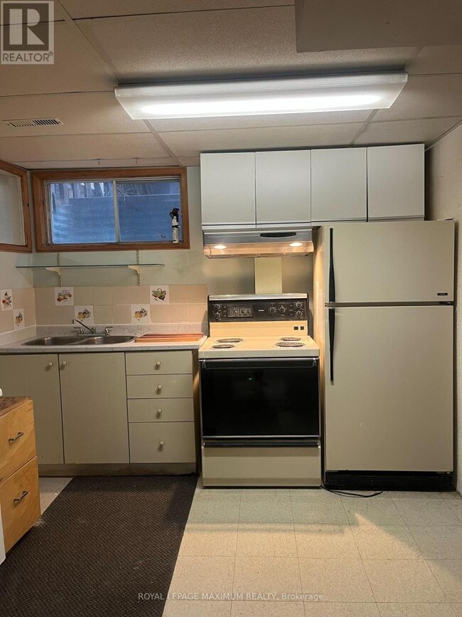 Building Photo - 57 Plowshare Crescent