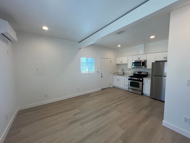 Foto del edificio - 1962 Harbor Ave