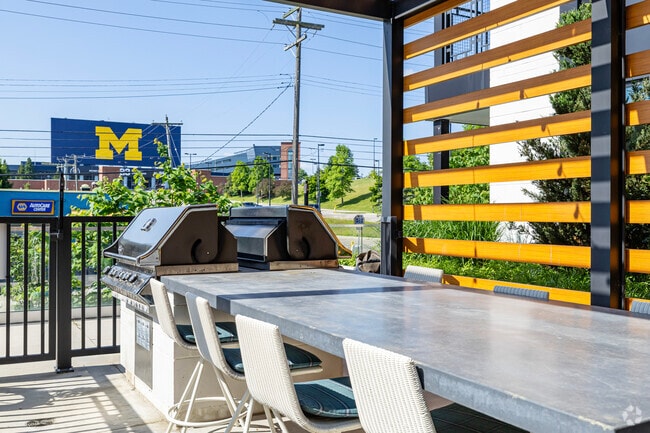 BBQ Area - Hoover + Greene Apartments