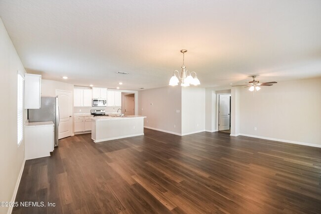 Foto del edificio - 834 Riley Rd
