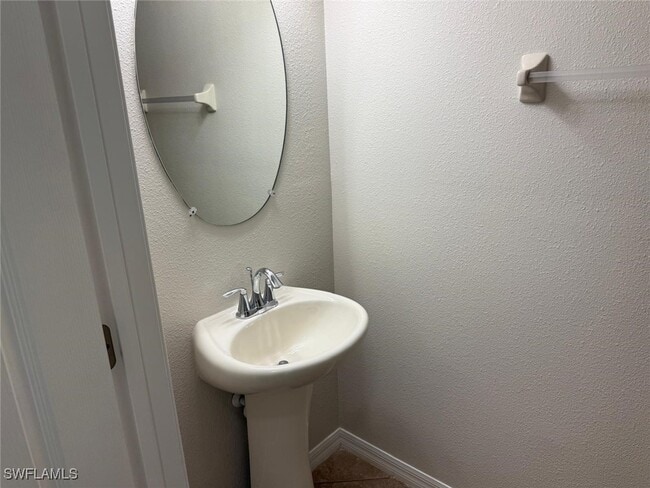Building Photo - 4252 Fennwood Ct