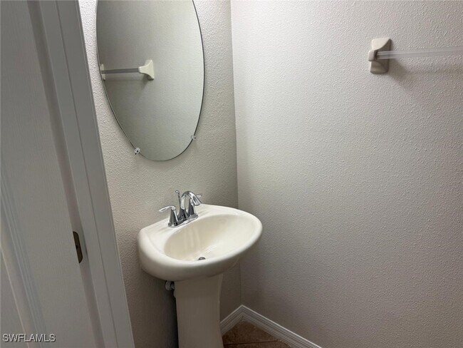 Foto del edificio - 4252 Fennwood Ct