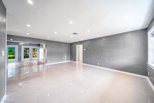 Building Photo - 3 br, 2 bath House - 1991 Park Place, Boca...