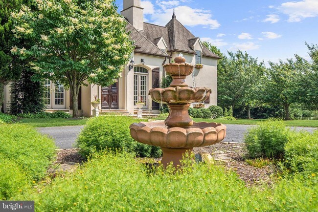 Foto del edificio - 1 Saddlebrook Ln