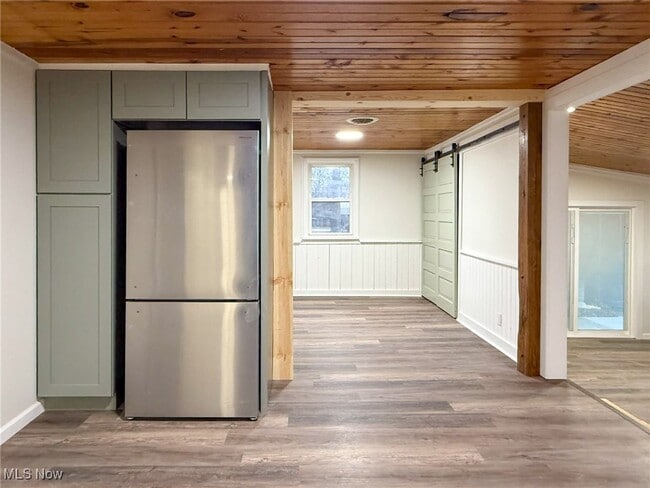 Building Photo - 11370 Parkside Ave NE