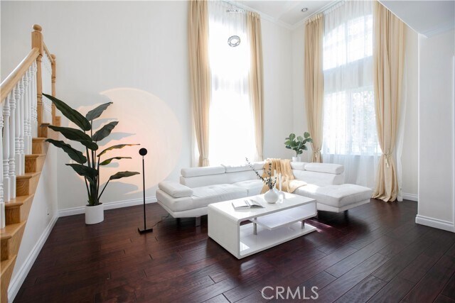 Foto del edificio - 3455 E Del Mar Blvd